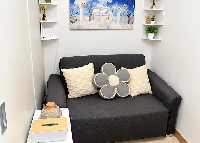 Paradise Staycation At South 4* Manila